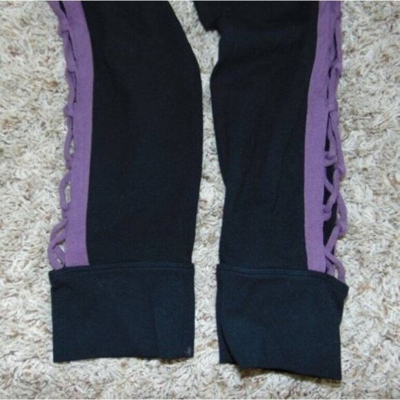 Womens Victorias Secret PINK Yoga Pants Medium Black Purple Crop Strappy Legs - Picture 3 of 6